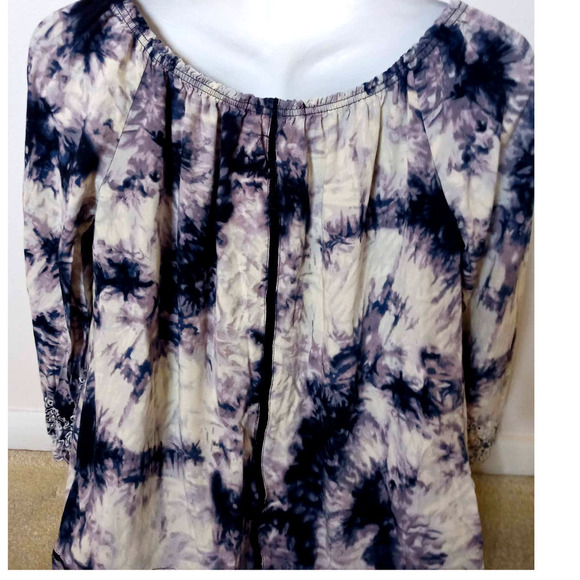 NWOT Romeo and Juliet Couture Tie Dye Embroidered Tunic - Picture 9 of 10